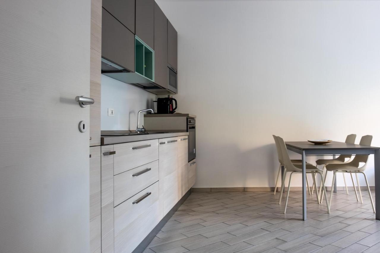 Home Hotel Senago Екстериор снимка